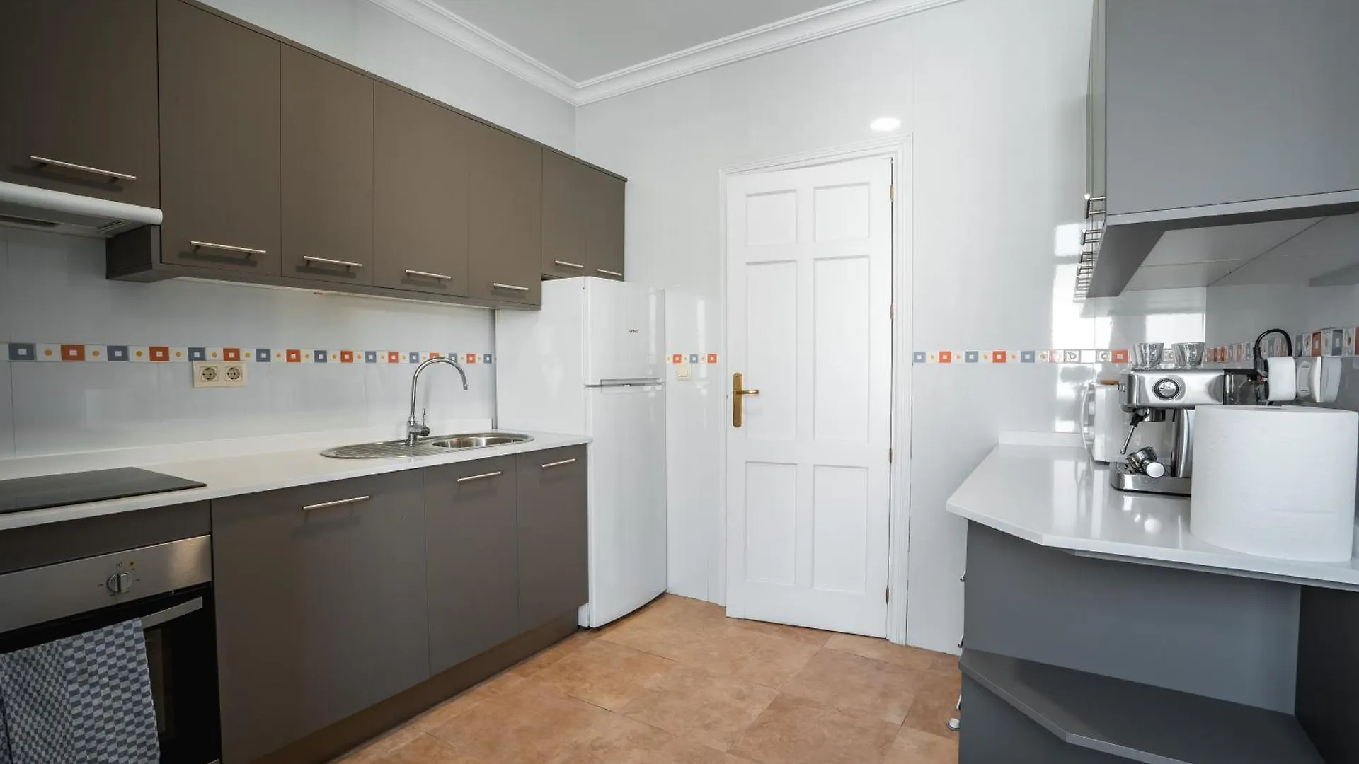Alisios Gran Via - Toque Nazari Apartment Granada Spain